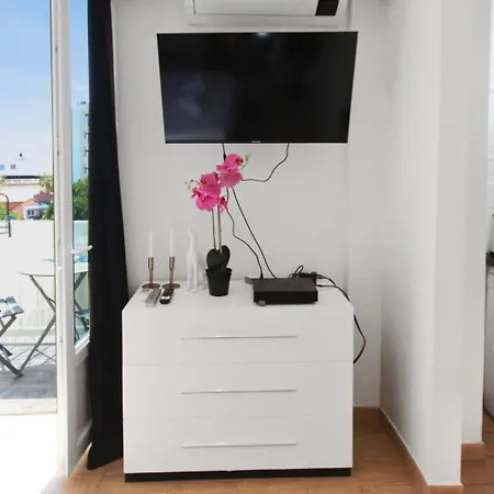 La Pinede - Centre - - Ac - Wi-fi Apartment