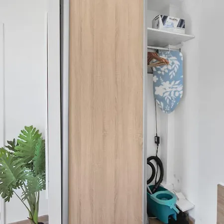 La Pinede - Centre - - Ac - Wi-fi Apartment
